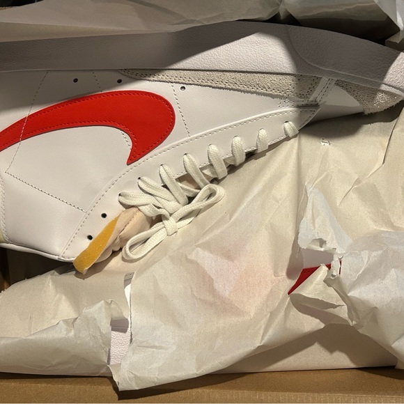 New Nike Blazers - Picture 1 of 5